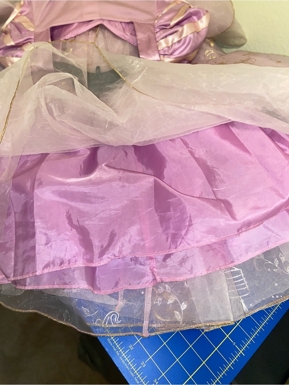 Princess Dress Size 9/10 - Picture 12 of 12
